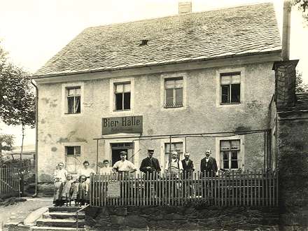 bierhalle mit kegelbahn